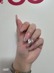 -U+nail优加专业美甲美睫