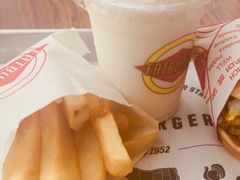 -FATBURGER 特富客汉堡(外交公寓店)