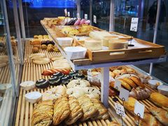-焙丽拾光(麦凯乐直营店)
