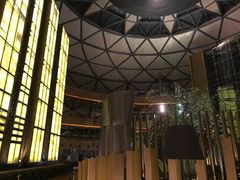 -上海滴水湖皇冠假日酒店