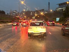 -卡罗酒店(东门晒布地铁站店)