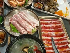 -围炉肉舍•炭烤活鳗•丹东海鲜烤肉(步行街店)