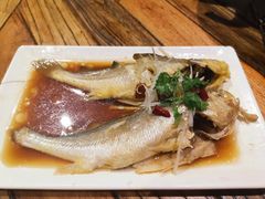 清蒸小黄鱼-虾宝贝胶东海鲜·渔家菜(小西天店)