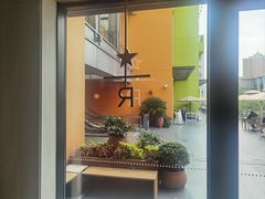 -星巴克臻选(金桥国际店)