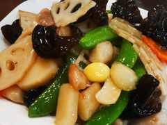 荷塘月色-烤肉季饭庄