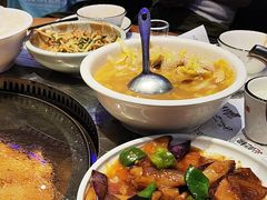 -山河屯铁锅炖·非遗东北菜(南山店)