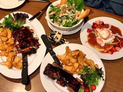 凯撒鸡肉色拉-Pancakes on the rocks(Darling Harbour)