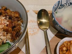 无敌卤肉饭-春风·有糖(崇宁路店)