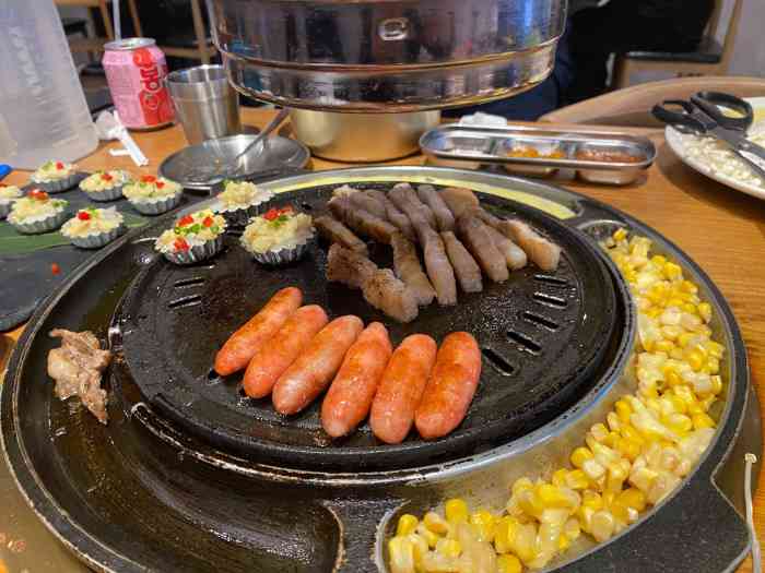 双门洞烤肉-"一家在镇上挺火的韩式烤肉,不错哦是韩式烤.