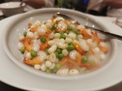 鸡头米炒手剥河虾仁-三利音·东方司宴(外滩店)