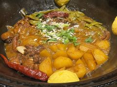 -万里闯关东铁锅炖菜馆(高新旗舰店)