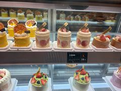 -罗森尼娜(德思勤店)