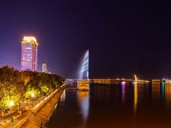 -人民防洪胜利纪念塔