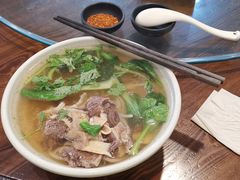牛杂粉-谢大牛馆·中式卤牛排(老店)