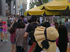 芒果-詹爷爷乌节路街头冰淇淋