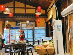 -富正毅三下锅·湘西韵味(天门山索道店)