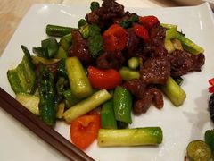 牛肉炒芦笋-聚福宝合苑食府(南头镇店)