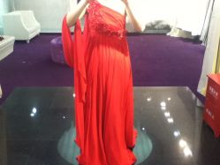 试衣秀-韩国天使嫁衣婚纱礼服馆(上海旗舰店)