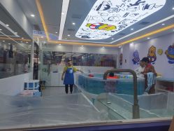 -熊小米专业儿童游泳馆