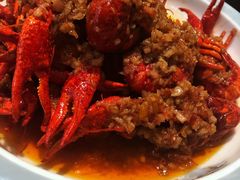经典蒜香龙虾-红盔甲·小龙虾(天钥桥店)