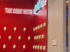 -DQ·蛋糕·冰淇淋(大宁国际商业广场店)