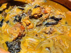 小鸡炖蘑菇-关东小磨东北菜(漕河泾印象城店)