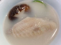 胡椒猪肚鸡-顺德公广东猪肚鸡·煲仔饭(白石洲店)