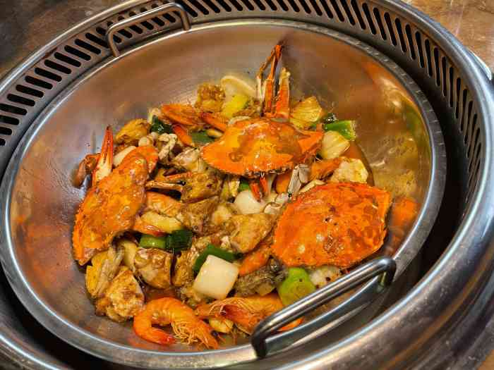 七欣天(常州常武北路店)-"服务员服务很到位,不过口味一般吧,螃蟹太.