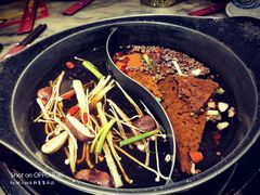 -九宫格重庆火锅(北国商城店)
