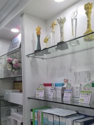 -苗医生专业祛痘·皮肤管理
