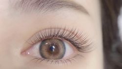 -孔雀手美甲美睫护理