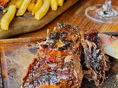 -Ribs & Burgers The Rocks