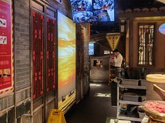 -新哥老官·畅吃123·美蛙世界(苏宁广场店)