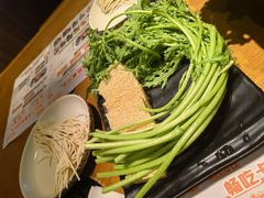 -呷哺呷哺(融创茂店)