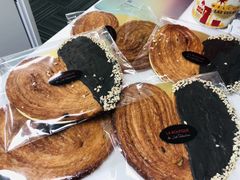 -Salon de The de Joel Robuchon(外滩18号店)