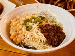 -八一路好吃街(雨田商务大厦店)