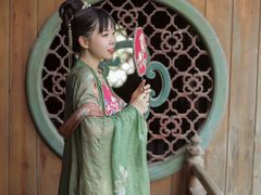 -云锦汉服馆·古典妆造摄影(唐城店)
