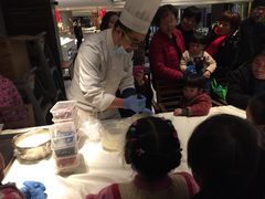 -上海滴水湖皇冠假日酒店