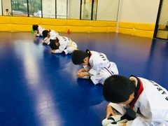 -金载勋跆拳道场(玲东花园店)