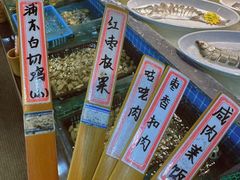 -侬佳蒸菜馆(听潮店)