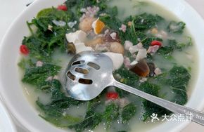 Minced Pork in Superior Broth with Mulberry Leaves