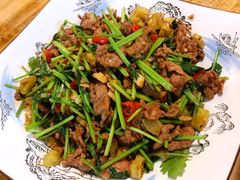 小炒黄牛肉-湘聚南县土菜馆(龙山二路店)