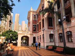 -香港大学