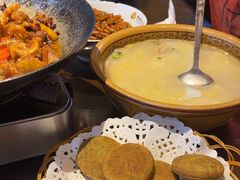 -富正毅三下锅·湘西韵味(天门山索道店)