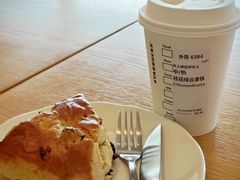 -星巴克臻选(莘庄仲盛店)