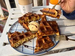 冰淇淋华夫饼-灯塔咖啡馆BOOK·Coffee Shop