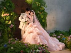 -第一夫人婚纱摄影(南京店)