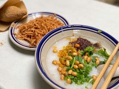 -正南齐北·老街糯米团(洪崖洞店)
