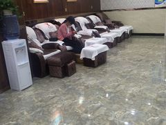 -郑远元专业修脚房(南坪万达店)