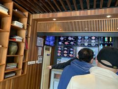 -亮亮面馆(经六路店)